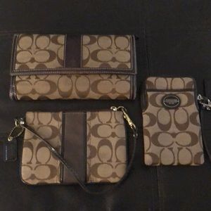 Coach Wallet Set- billfold, medium wristlet, card wristlet